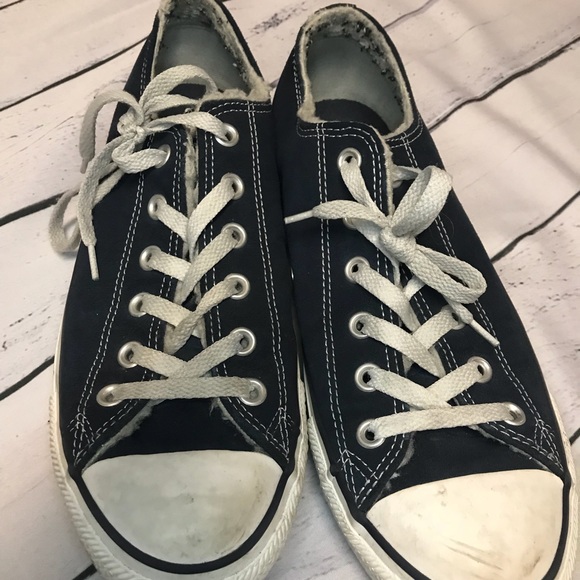 Men’s 8/Women’s 10/ Wool Lined Navy Converse Shoes - Picture 4 of 5